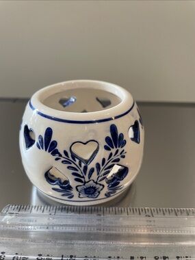 Blue & White Heart Floral Ceramic Candle Holder